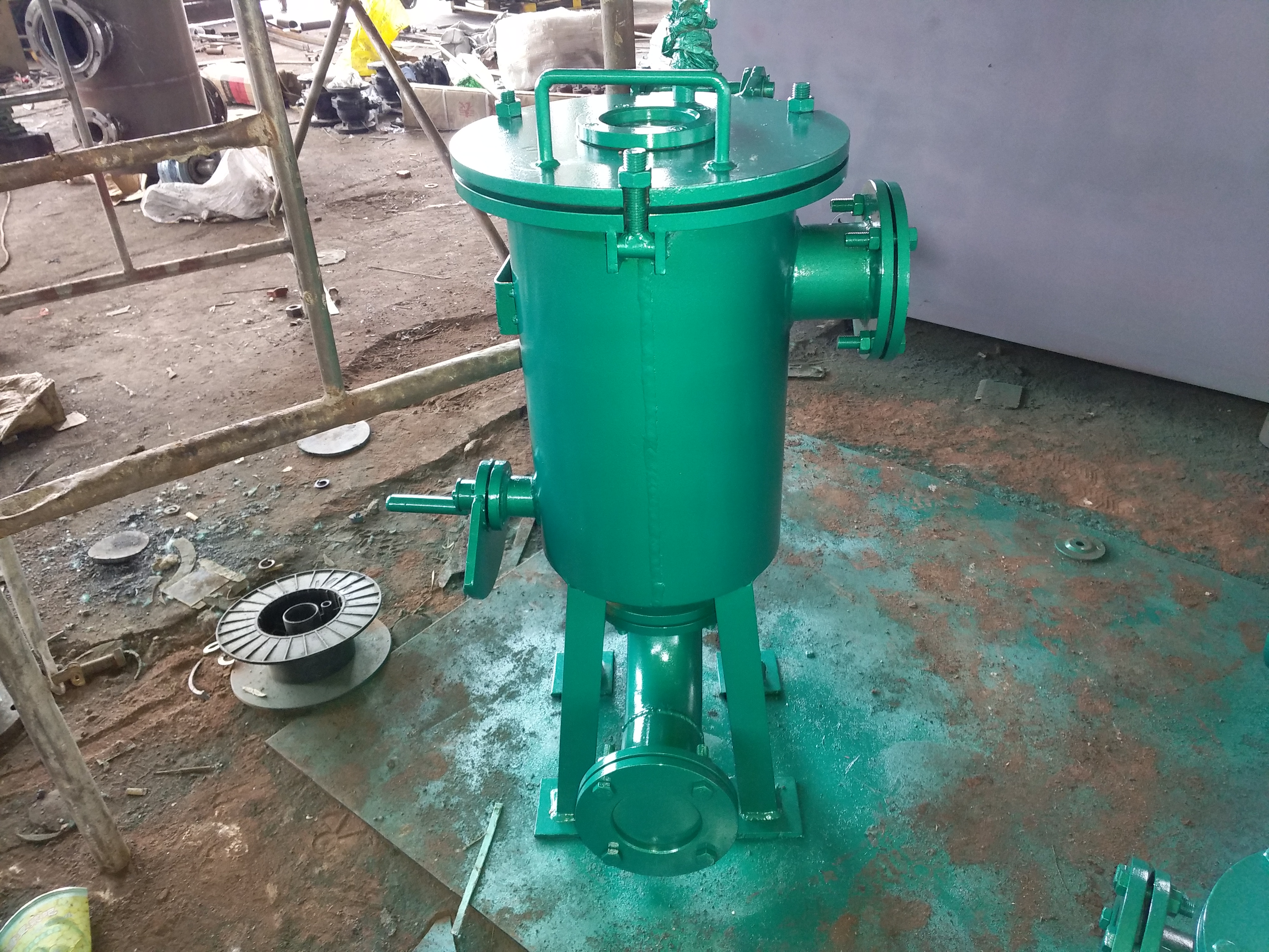 rubber ball cleaning device